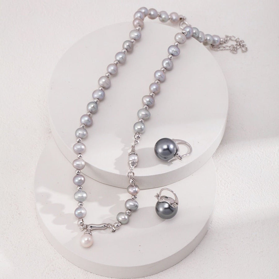 Opulence Pearl Necklace