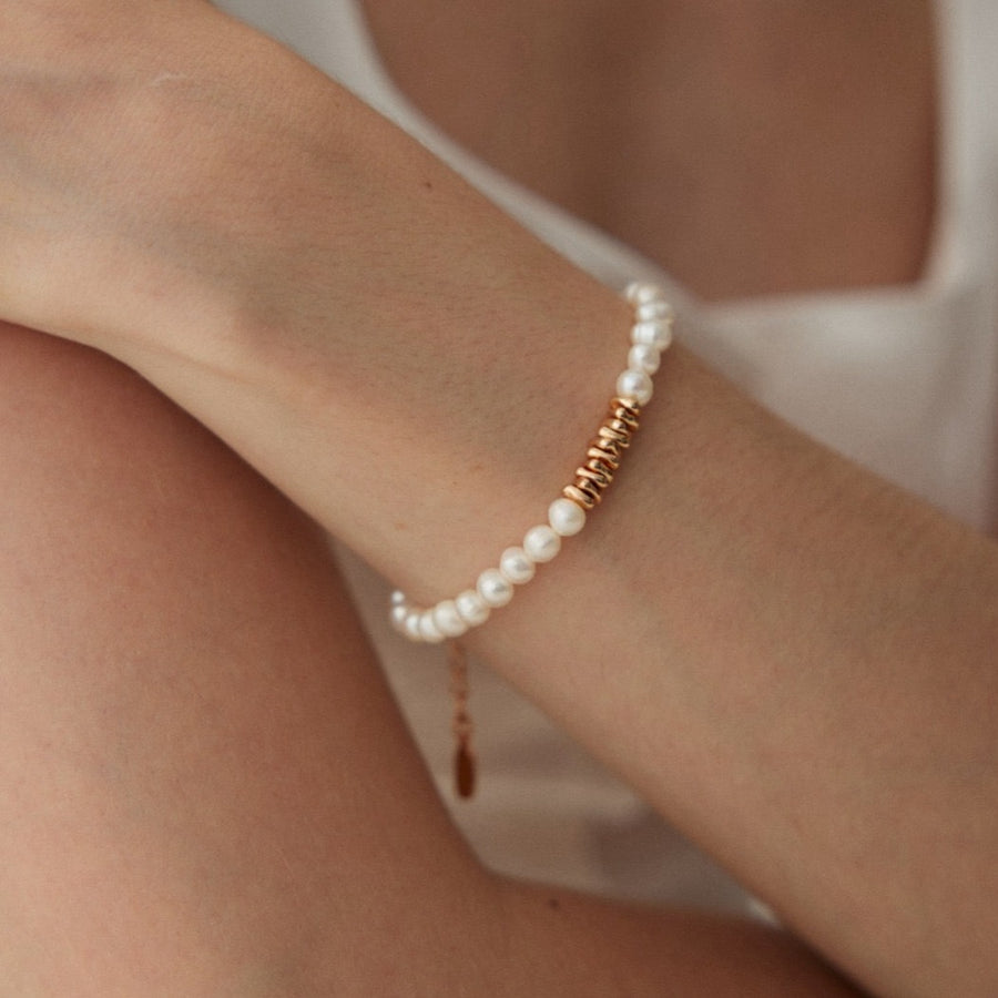 Delphine Pearl Bracelet