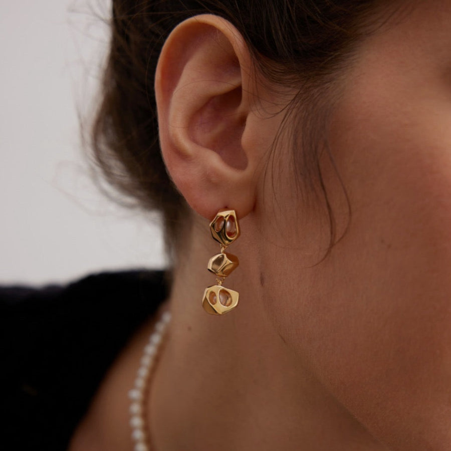 Seraphina Pearl Earring