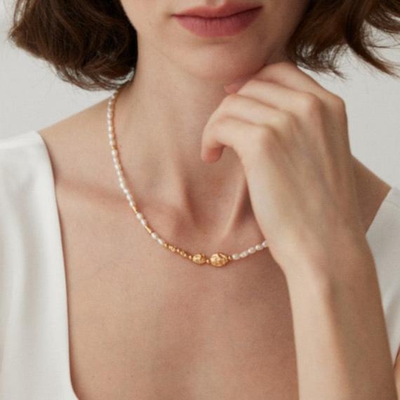 Lumina Pearl Necklace